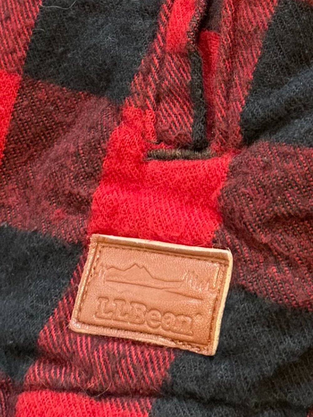 L.L. Bean Women's Red Buffalo Plaid Hooded Zip Shacket Jacket Size M - Picture 10 of 11
